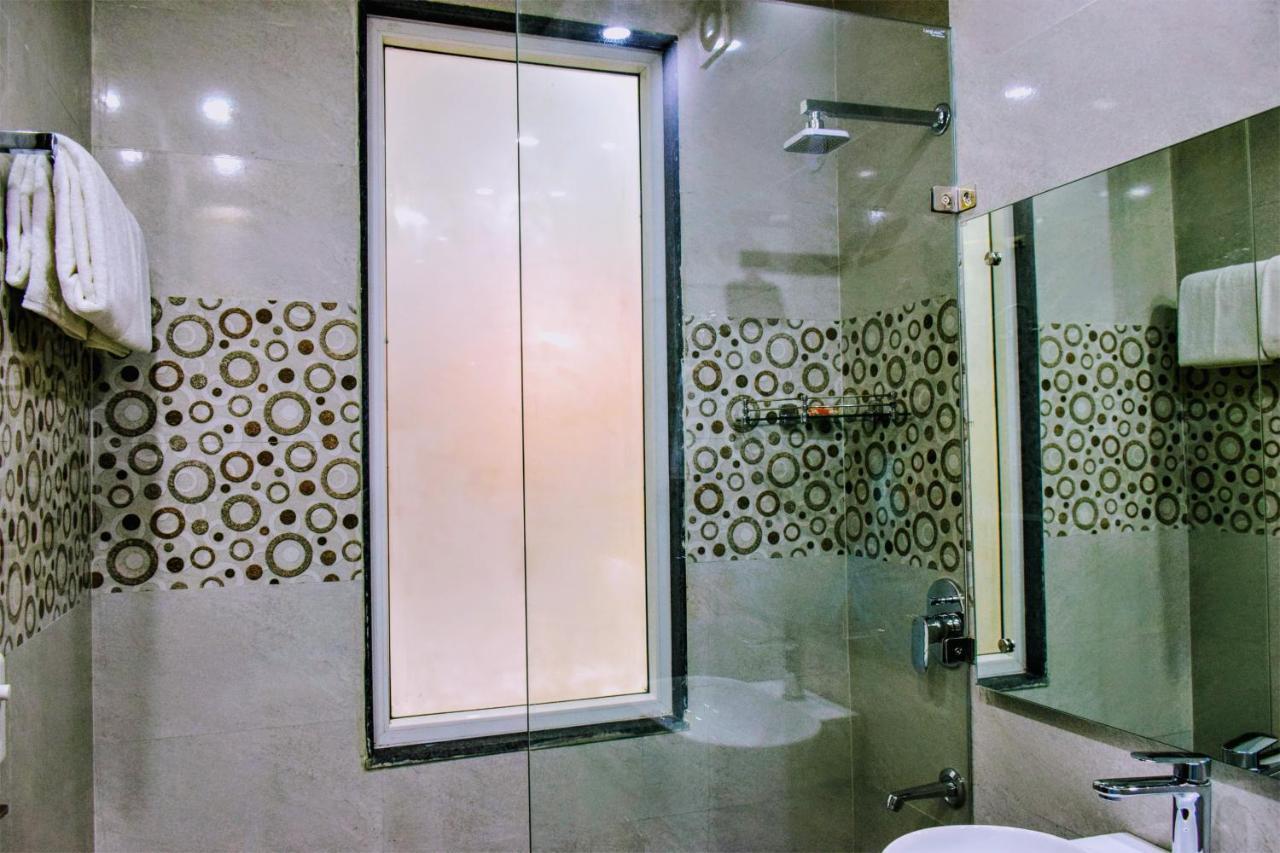 Hotel When In Gurgaon - Opposite To Artemis Hospital Exterior foto