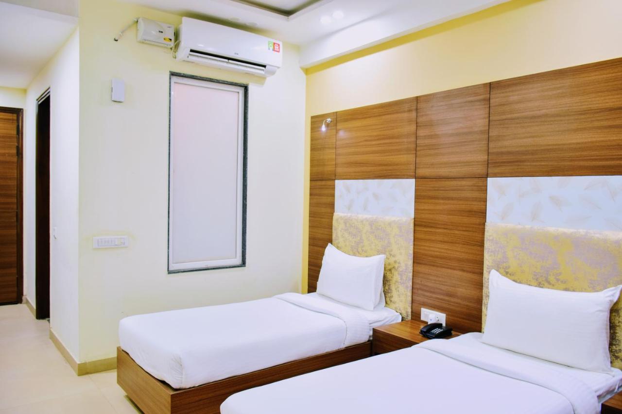 Hotel When In Gurgaon - Opposite To Artemis Hospital Exterior foto